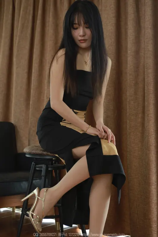 2024.05.23 丝享家 1749 婉萍《中式包臀裙》 - IESS